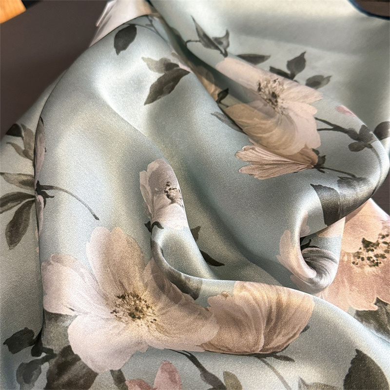 100% lenço de seda bandana fem - Silk Scarf Square avaliação e preço